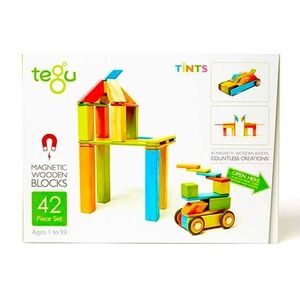 TEGU
Magnetic Wooden Blocks - 42 Piece Set Tints